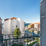 Art Tartini Hotell 3*