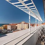 Art Tartini Hotell 3*