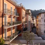 Art Tartini Hotell 3*