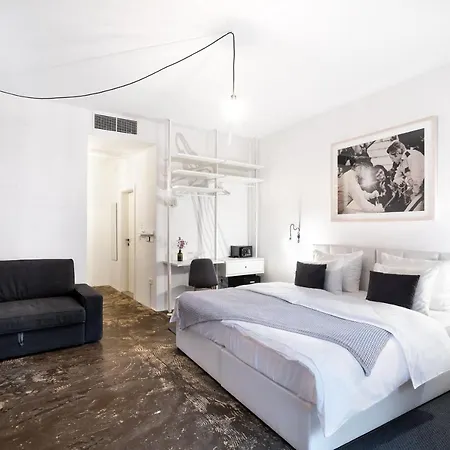 Art Tartini מלון פיראן