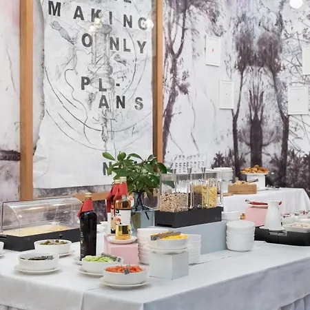 מלון Art Tartini 3*