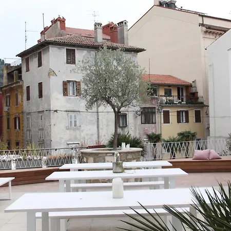 Hotel Art Tartini 3*