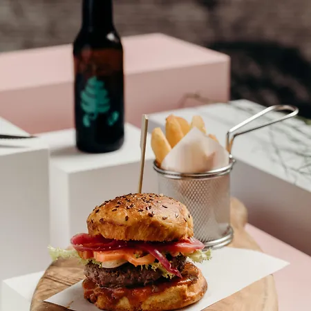 Art Tartini Hotel 3*