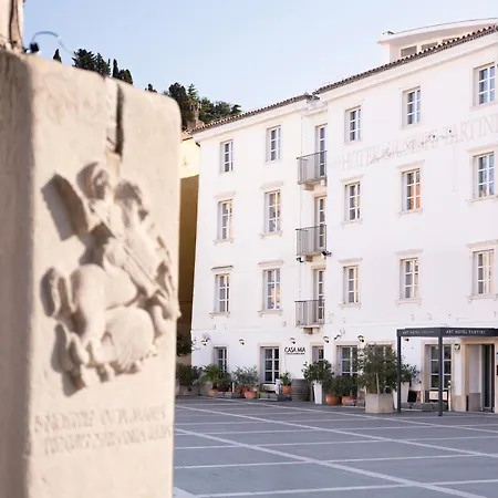 Art Tartini Hotel 3*