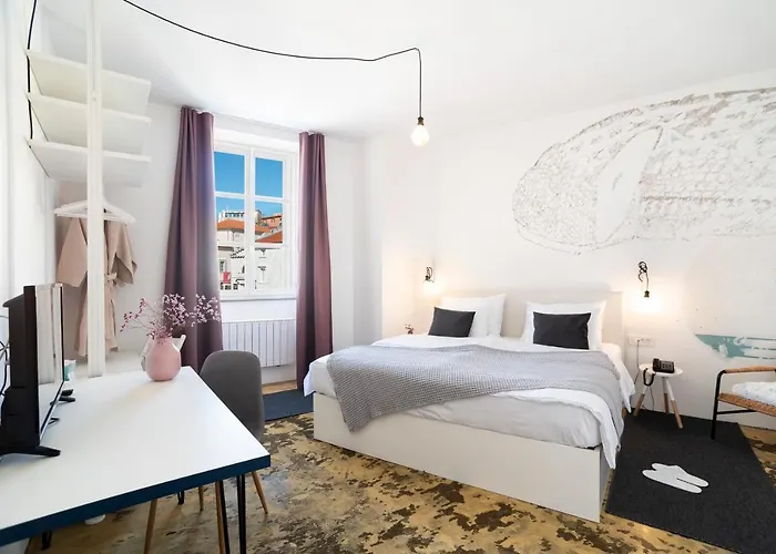 Hotel Art Tartini 3*