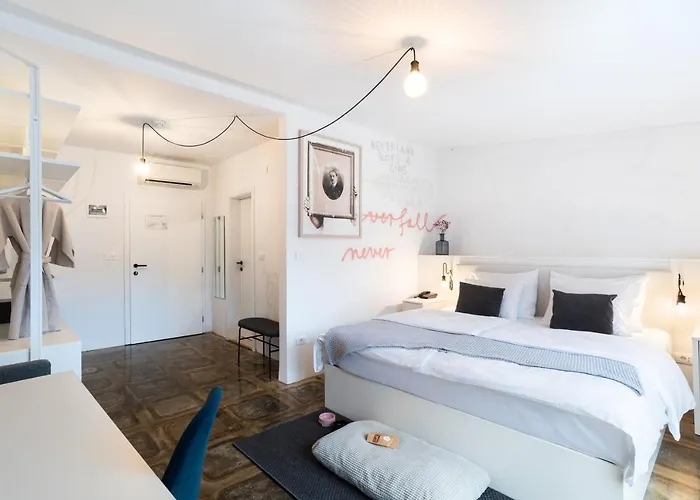 Art Tartini Hotel 3*