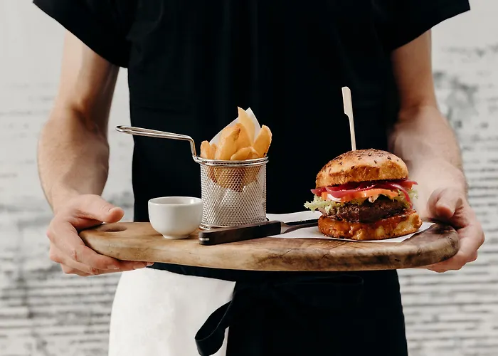 Art Tartini ホテル ピラン