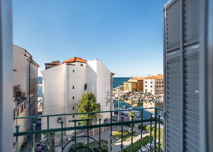 Art Tartini Hotel 3*