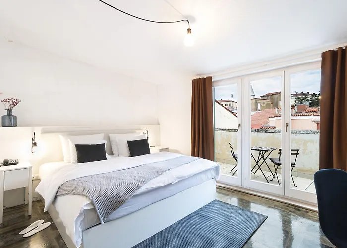 Art Tartini 3* ピラン